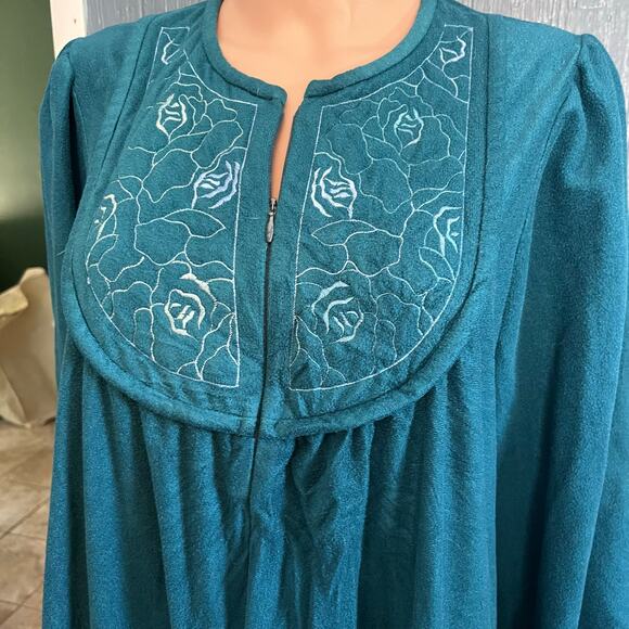 Vandemere Vintage 80’s Fleece Half-Zip Bath Robe Nightgown Embroidered Aqua M-L - Picture 2 of 5